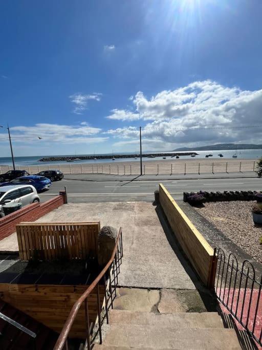 Stunning 2 Bedroom Ground Floor Sea View Apartment Rhôs-on-Sea Eksteriør billede